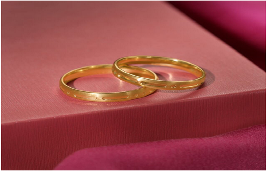 Classic Gold Couple Rings